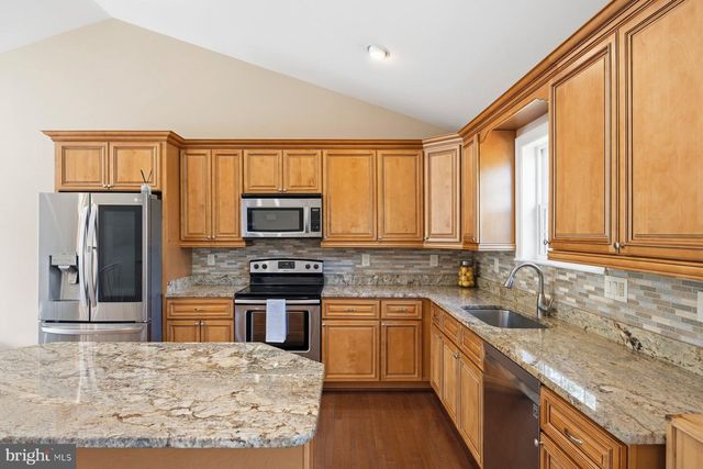 2261 PARK HILL AVE, Baltimore, MD 21211