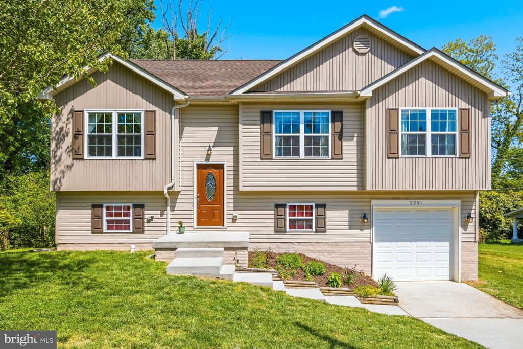 2261 PARK HILL AVE, Baltimore, MD 21211