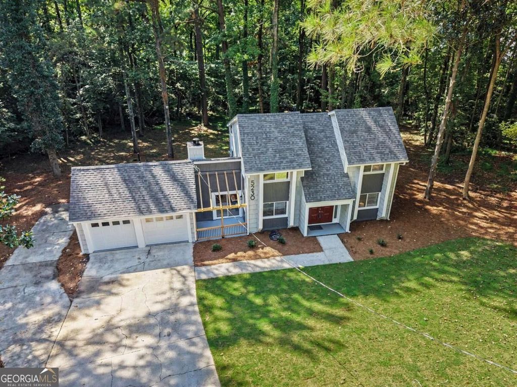5230 Essex Farms Court, Stone Mountain, GA 30088 — photo 2