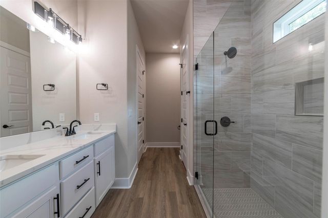 639 Magnolia LN, Cottonwood Shores, TX 78657