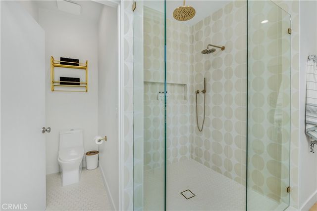 2240 Ewing Street, Los Angeles, CA 90039