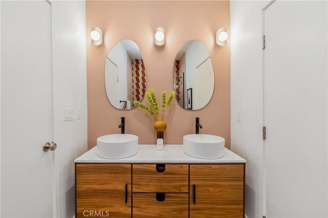 2240 Ewing Street, Los Angeles, CA 90039