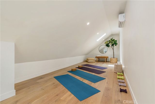 2240 Ewing Street, Los Angeles, CA 90039