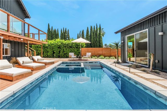 2240 Ewing Street, Los Angeles, CA 90039