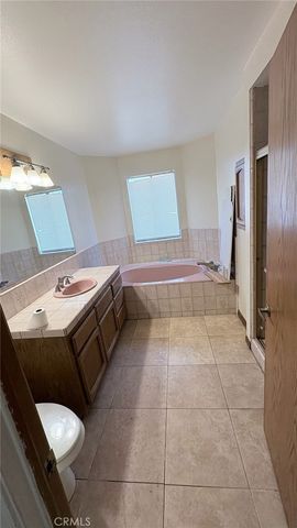 17735 Vista Point, Victorville, CA 92395