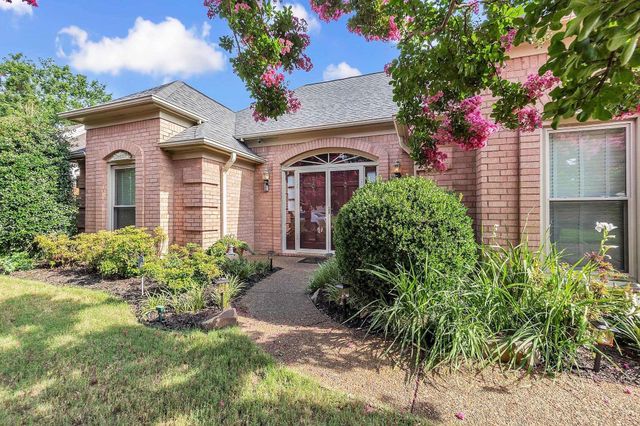 7584 DEXTER HILLS DR, Memphis, TN 38016