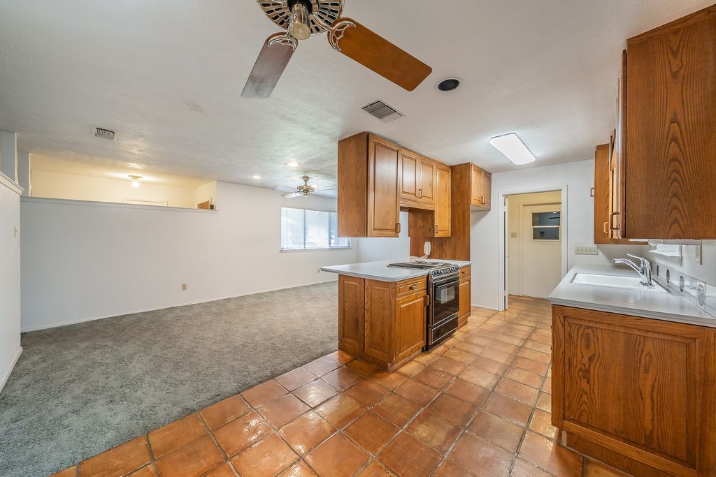 3014 Friendswood Drive, Arlington, TX 76013 — photo 4