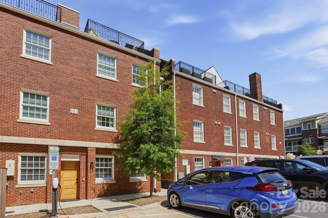 203 Grandin Road 1, Charlotte, NC 28208