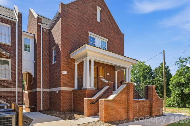 203 Grandin Road 1, Charlotte, NC 28208