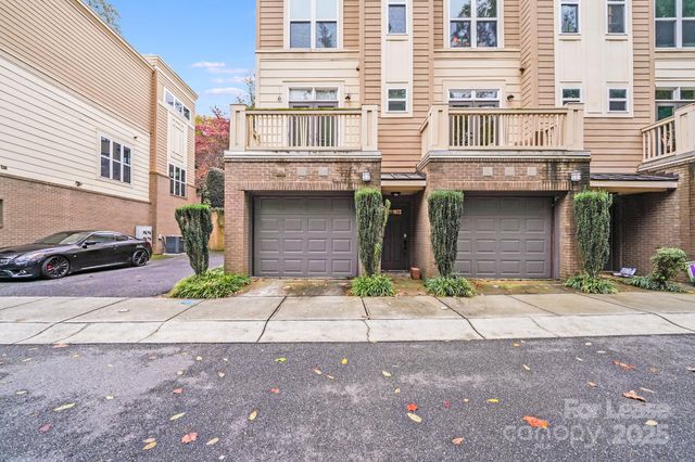 245 N Dotger Avenue G1, Charlotte, NC 28207