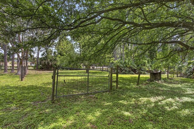 6045 Hall Boulevard, The Acreage, FL 33470