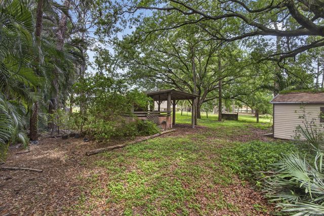 6045 Hall Boulevard, The Acreage, FL 33470