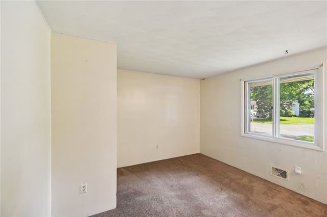 21 Ruth Terrace, Chili, NY 14624