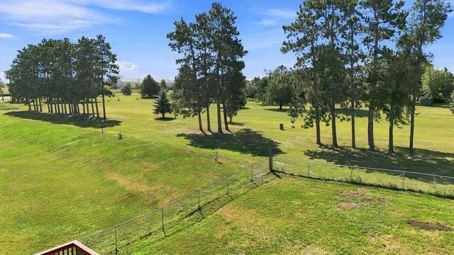 14290 183rd Avenue NW, Elk River, MN 55330