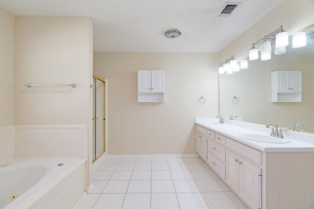 231 OAK HILL, Powderly, TX 75473