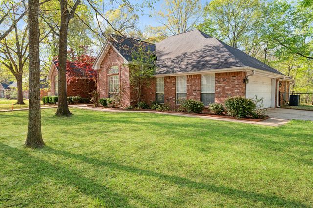 231 OAK HILL, Powderly, TX 75473