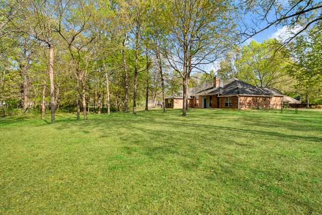 231 OAK HILL, Powderly, TX 75473