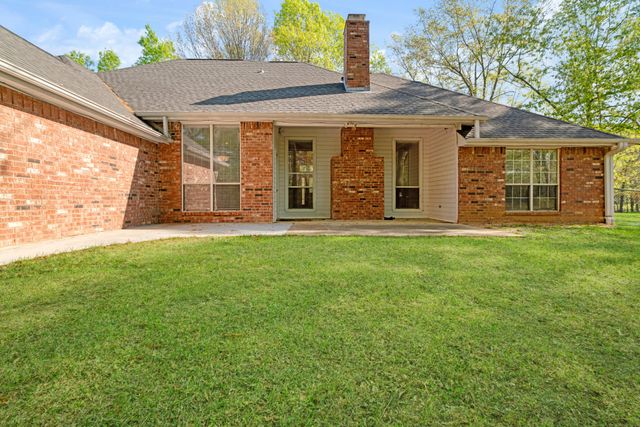 231 OAK HILL, Powderly, TX 75473