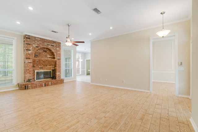 231 OAK HILL, Powderly, TX 75473