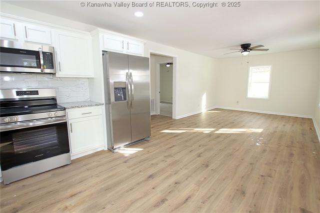 2308 Washington Avenue, St Albans, WV 25177