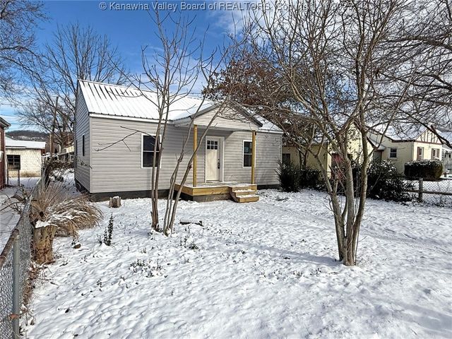 2308 Washington Avenue, St Albans, WV 25177