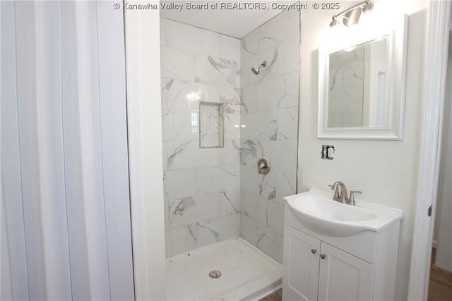 2308 Washington Avenue, St Albans, WV 25177