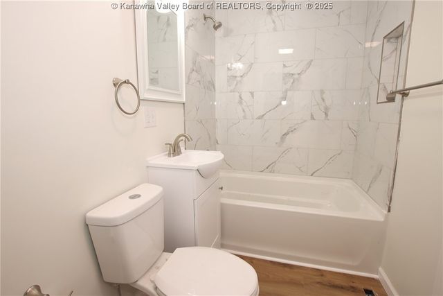 2308 Washington Avenue, St Albans, WV 25177