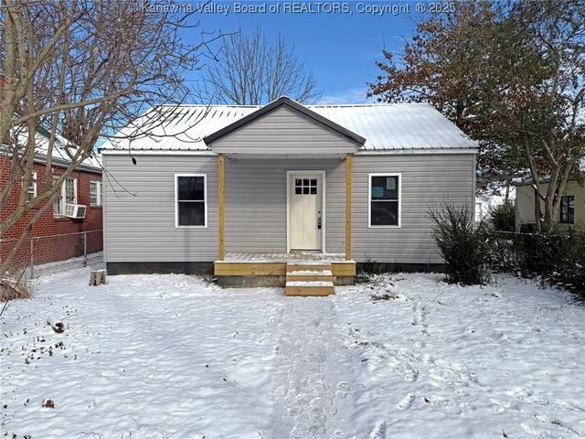 2308 Washington Avenue, St Albans, WV 25177