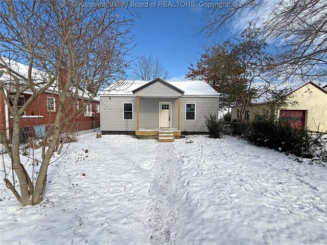 2308 Washington Avenue, St Albans, WV 25177