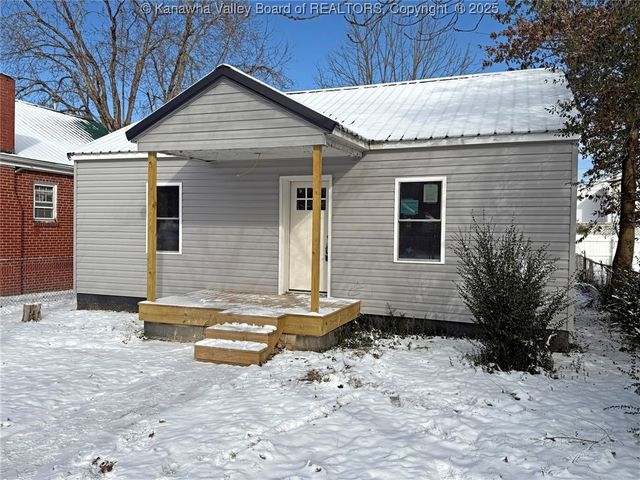 2308 Washington Avenue, St Albans, WV 25177