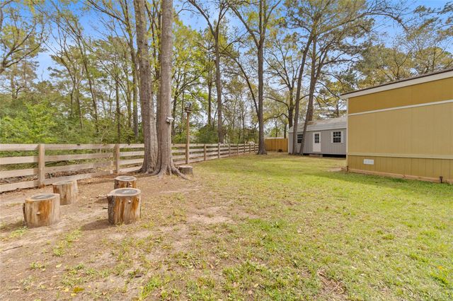 12602 Paradise View Court, Willis, TX 77318