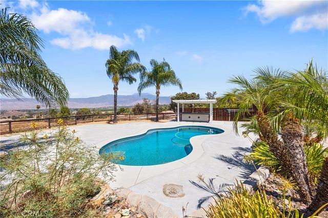 28101 Rawlings, Hemet, CA 92544