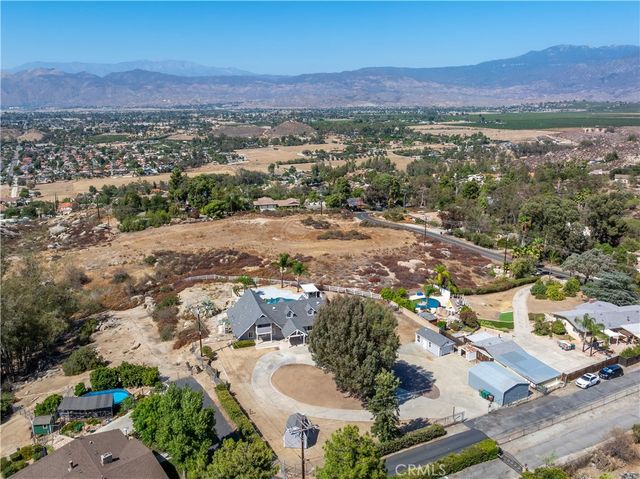 28101 Rawlings, Hemet, CA 92544