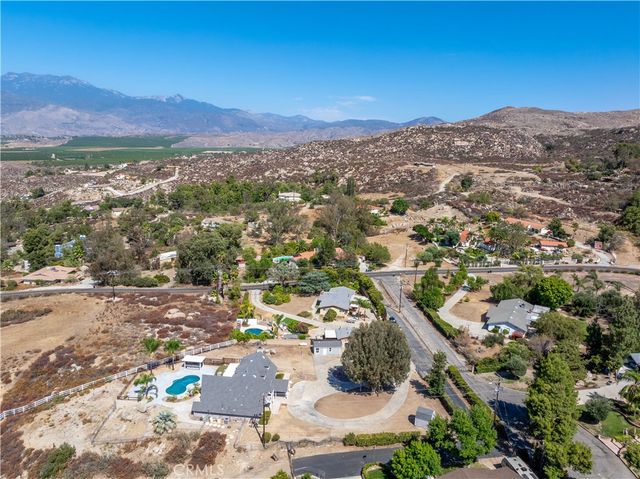 28101 Rawlings, Hemet, CA 92544