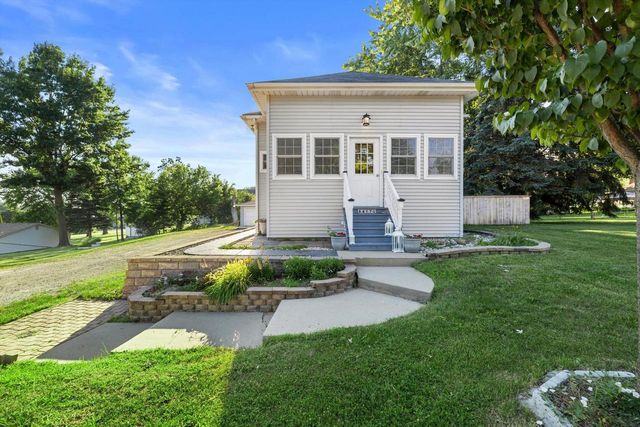 8417 200th AVENUE, Bristol, WI 53104