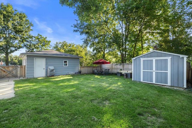 8417 200th AVENUE, Bristol, WI 53104