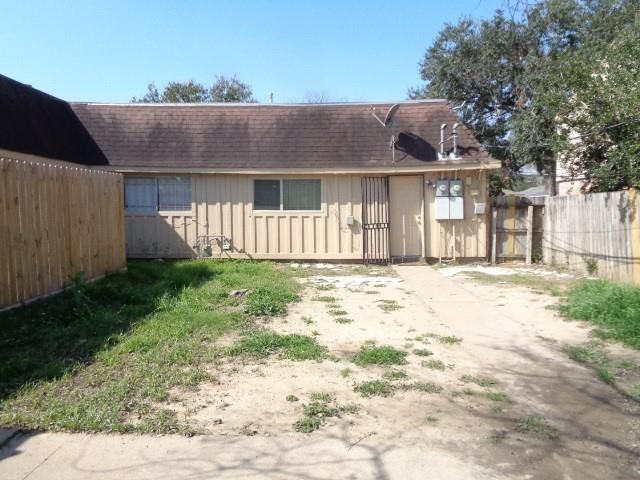 5504 Deep Forest, Houston, TX 77092