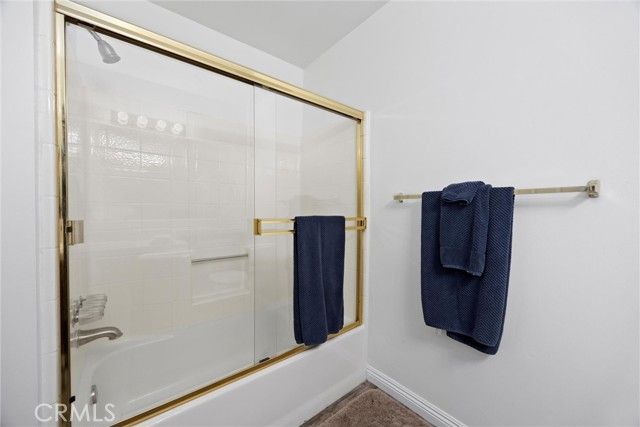 601 Las Arenas Court, Bakersfield, CA 93314