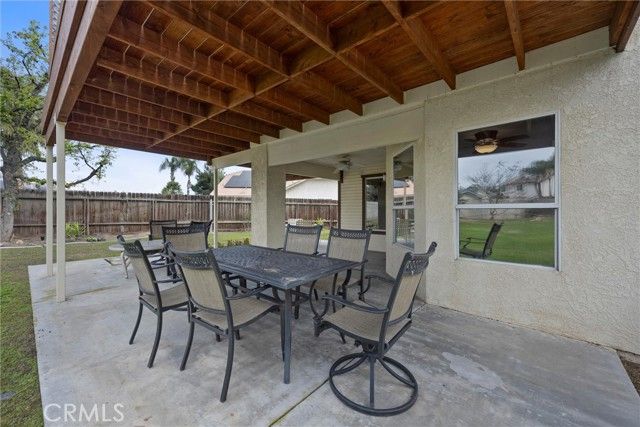 601 Las Arenas Court, Bakersfield, CA 93314