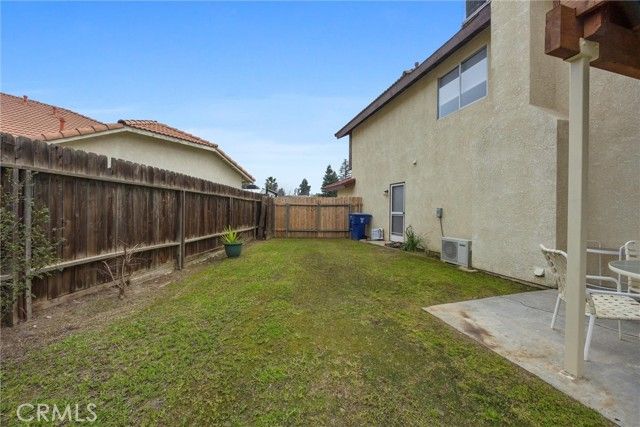 601 Las Arenas Court, Bakersfield, CA 93314