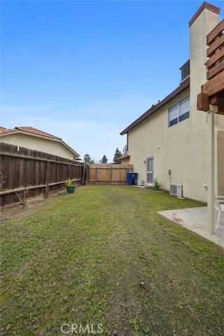 601 Las Arenas Court, Bakersfield, CA 93314