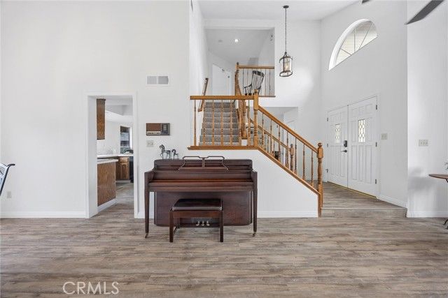 601 Las Arenas Court, Bakersfield, CA 93314