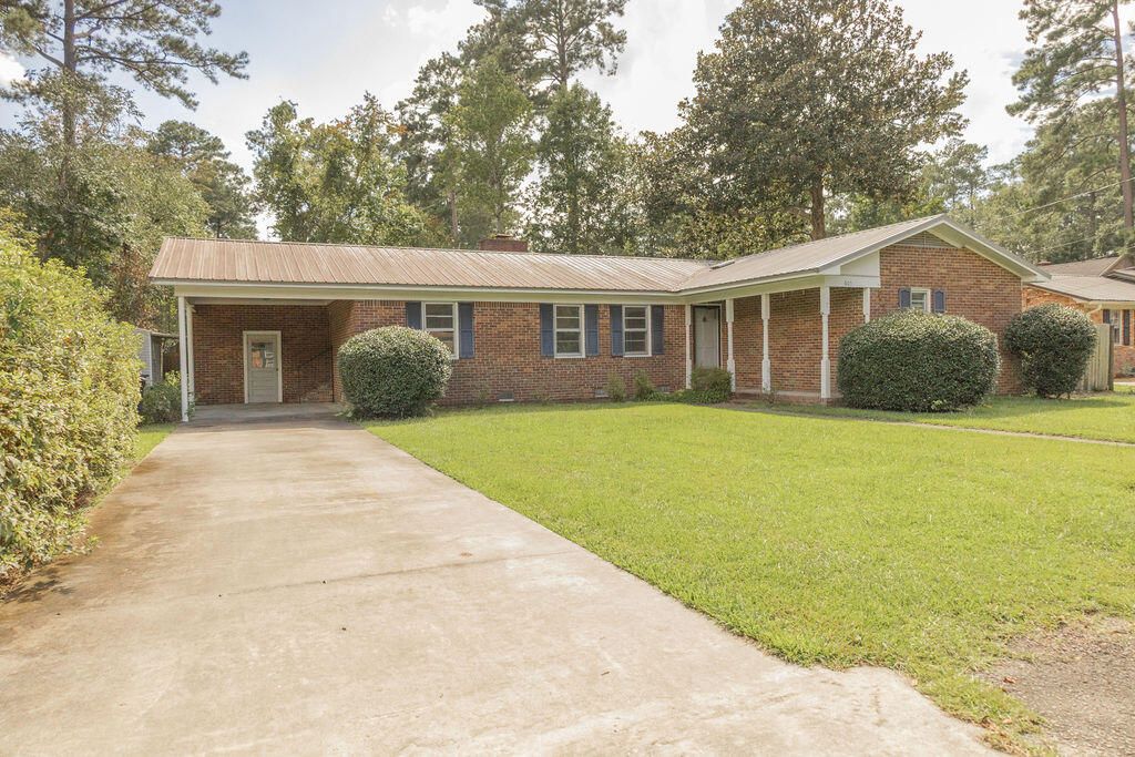 605 Lynnwood Road, Walterboro, SC 29488