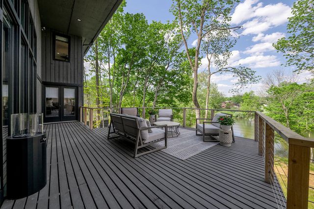 2005 Lakeside Drive, Lexington, KY 40502