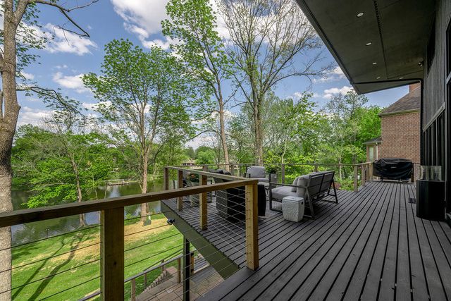 2005 Lakeside Drive, Lexington, KY 40502