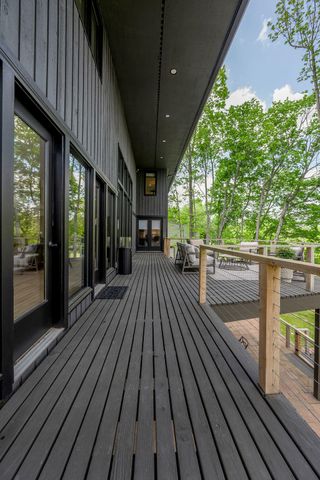 2005 Lakeside Drive, Lexington, KY 40502
