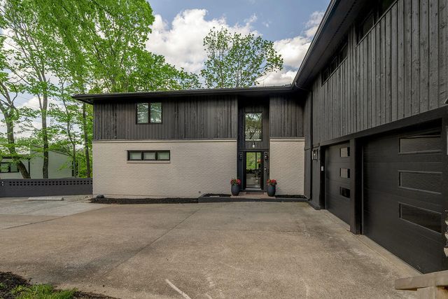 2005 Lakeside Drive, Lexington, KY 40502