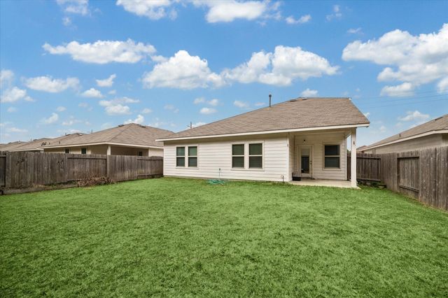 592 Road 5138, Cleveland, TX 77327