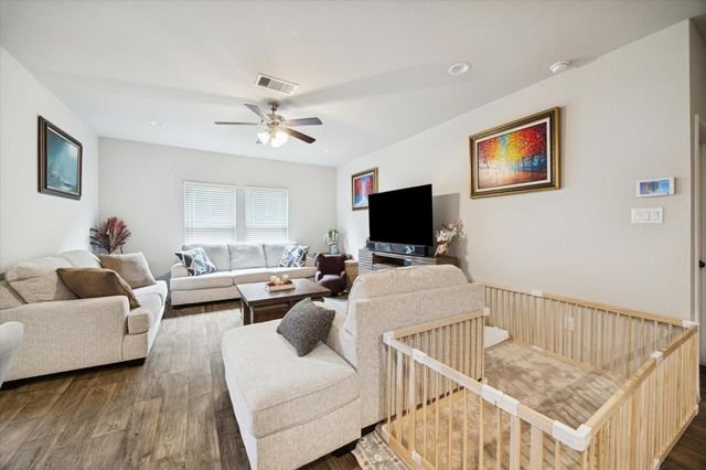 592 Road 5138, Cleveland, TX 77327