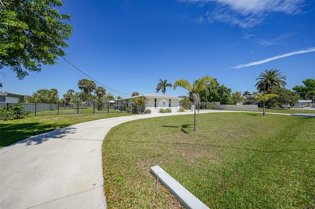 113 NORTHSHORE TERRACE, Port Charlotte, FL 33980